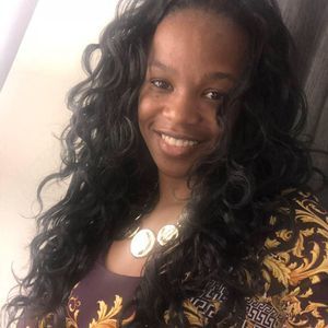 Meet your Posher, Deborah